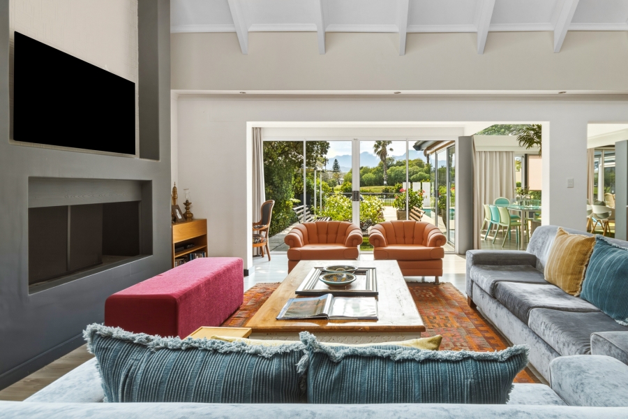 4 Bedroom Property for Sale in Greenways Golf Estate Western Cape